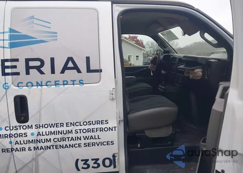 2023 Chevrolet Express Cargo Rwd 2500 Regular Wheelbase Wt from USA, damaged, VIN 1GCWGAFP5P1230752